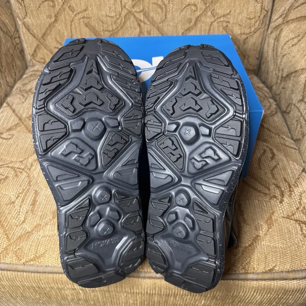 Hoka One One Trainers Men's 10 Women's 11‎ Hopara Black Summer Trail Run Sandals